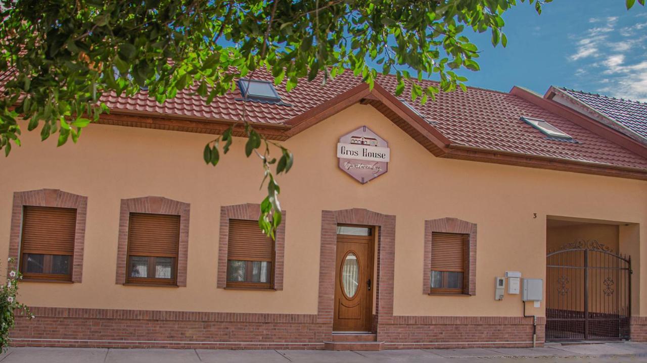 Oros House Apartmanhaz Orosháza Zewnętrze zdjęcie