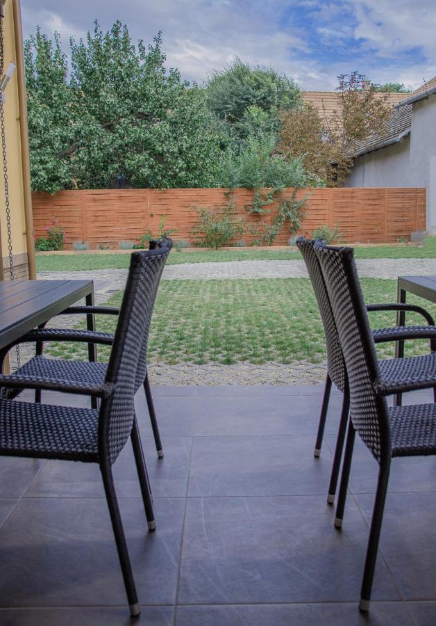 Oros House Apartmanhaz Orosháza Zewnętrze zdjęcie