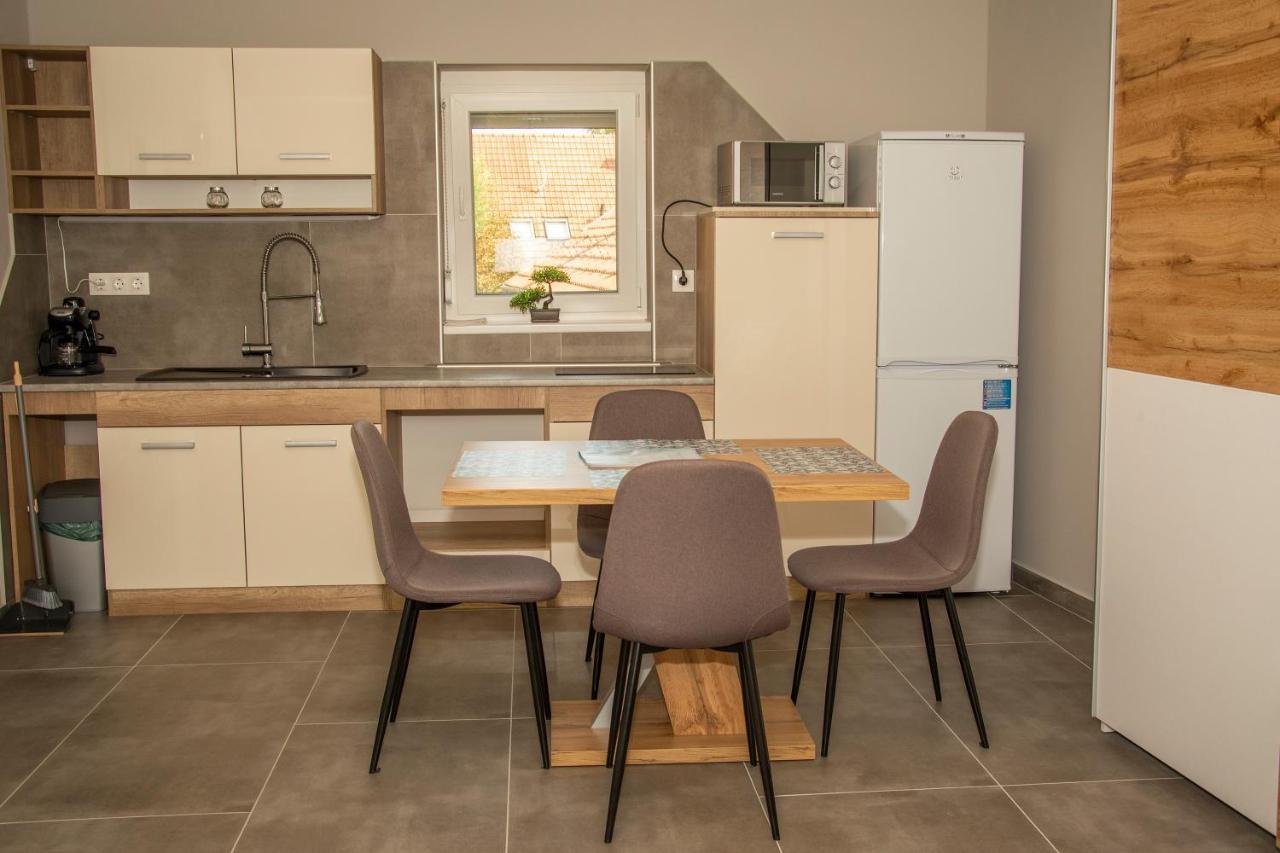 Oros House Apartmanhaz Orosháza Zewnętrze zdjęcie